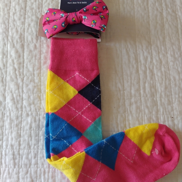 Colorful Socks w/ Matching Set - Picture 2 of 2